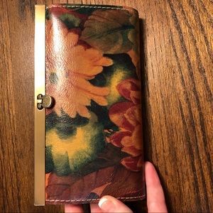 Patricia Nash wallet